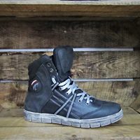 chaus 1